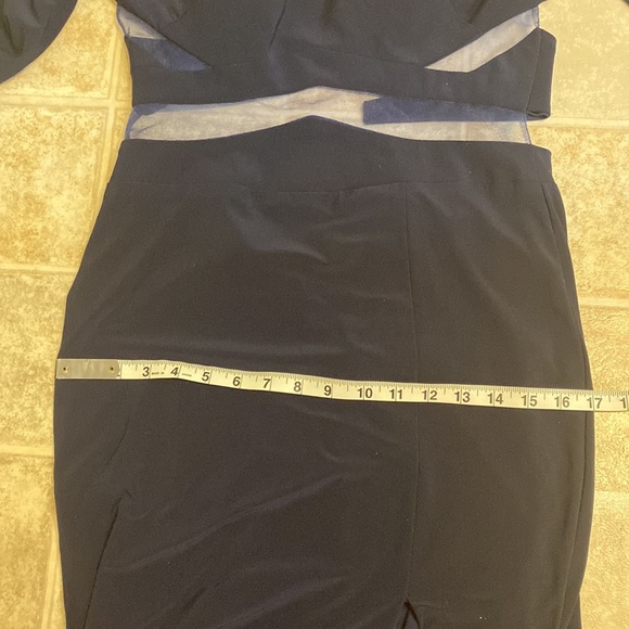 Long Sleeve Gown - Picture 4 of 5